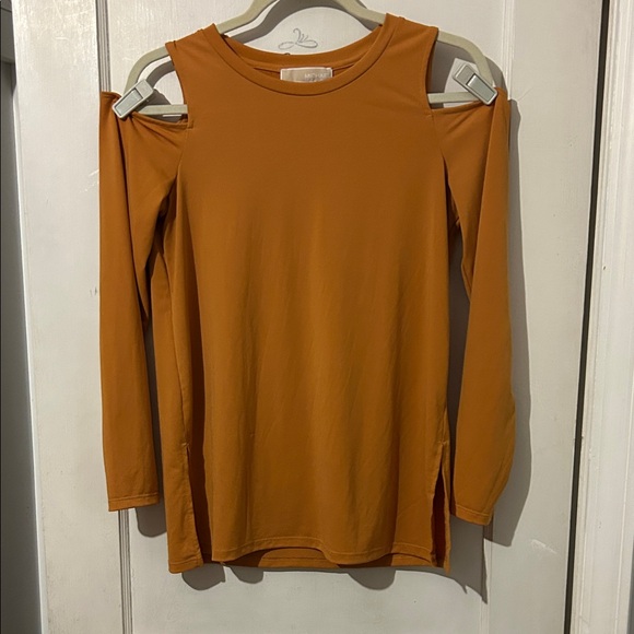 MICHAEL Michael Kors Orange Cold Shoulder Top - Picture 1 of 5